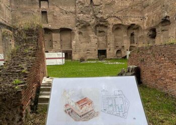 AL FORO ROMANO CON DOMIZIANO