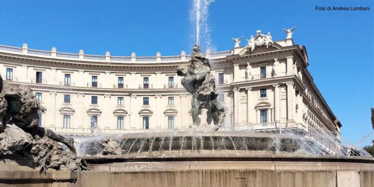 ROMA ETERNA PERCHÉ… SI ADATTA